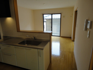 ※写真は反転タイプです。